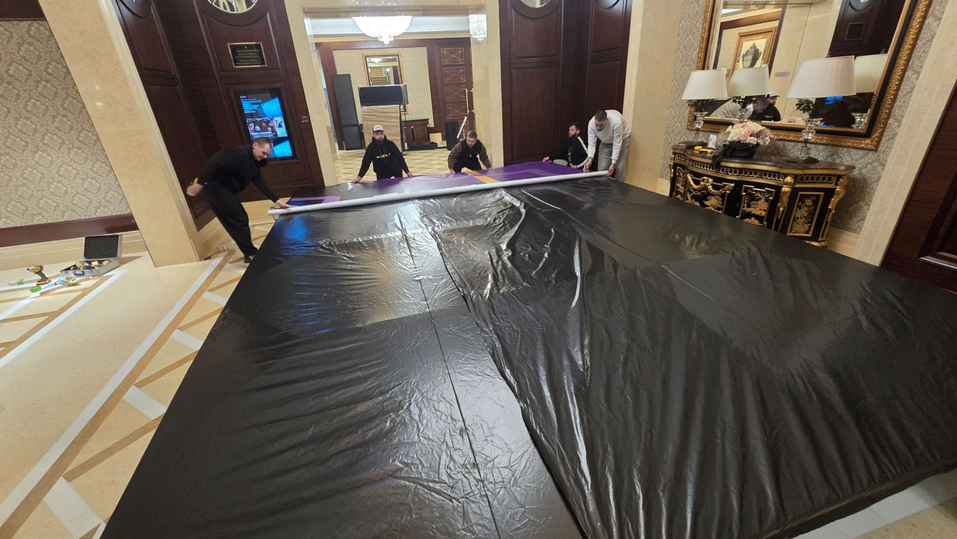 Івент-агенція Прищепкін Event-Team: 3-D фотозона на бізнес-форумі в Інтерконтиненталь Київ